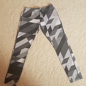 Grey Nike leggings